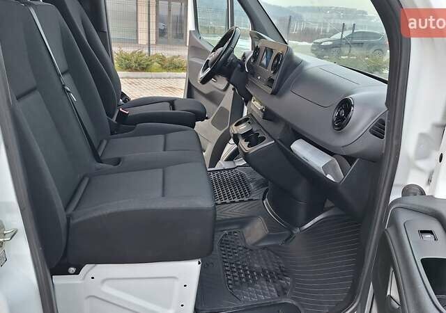 Белый Мерседес Sprinter, объемом двигателя 2 л и пробегом 362 тыс. км за 24900 $, фото 55 на Automoto.ua