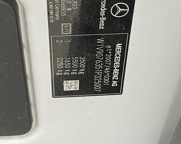Белый Мерседес Sprinter, объемом двигателя 0 л и пробегом 287 тыс. км за 27900 $, фото 46 на Automoto.ua