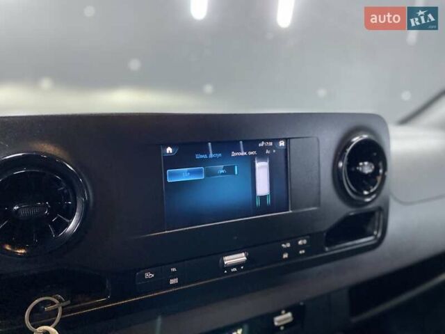 Белый Мерседес Sprinter, объемом двигателя 2.08 л и пробегом 140 тыс. км за 29450 $, фото 49 на Automoto.ua