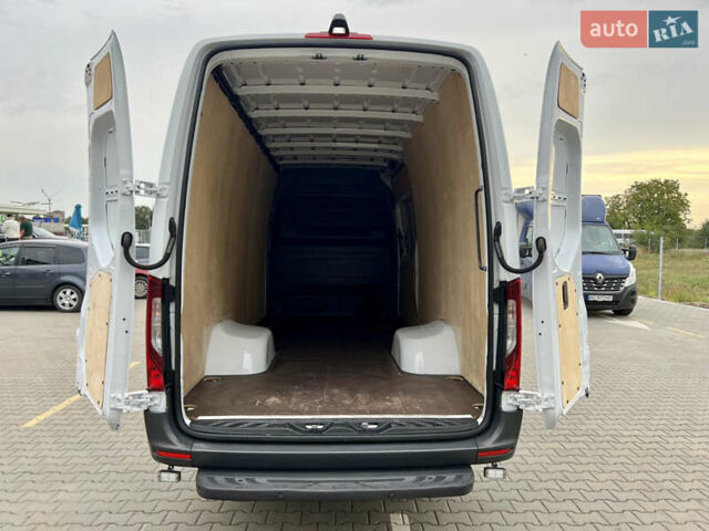 Белый Мерседес Sprinter, объемом двигателя 2.2 л и пробегом 250 тыс. км за 34999 $, фото 30 на Automoto.ua