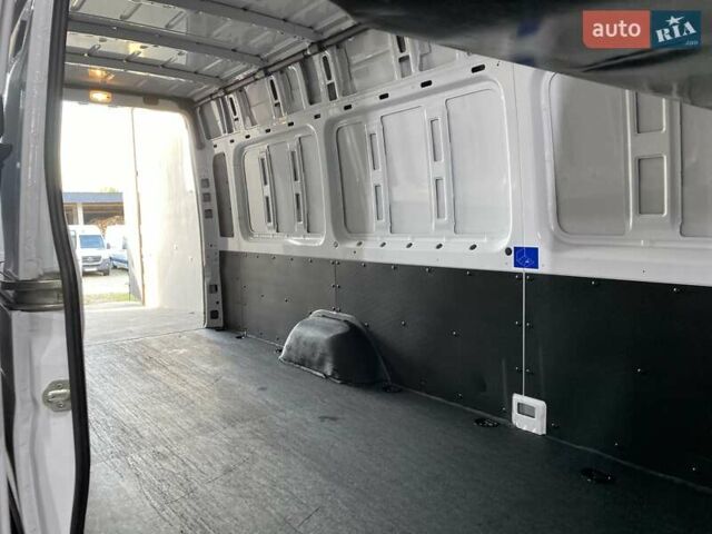 Белый Мерседес Sprinter, объемом двигателя 2.08 л и пробегом 140 тыс. км за 29450 $, фото 30 на Automoto.ua