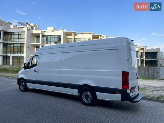 Белый Мерседес Sprinter, объемом двигателя 2.2 л и пробегом 298 тыс. км за 25600 $, фото 9 на Automoto.ua