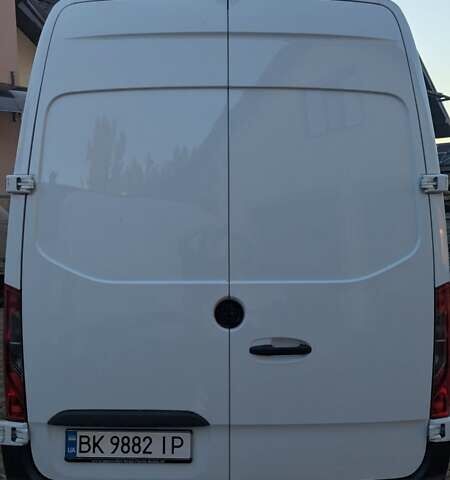 Белый Мерседес Sprinter, объемом двигателя 1.95 л и пробегом 192 тыс. км за 27500 $, фото 11 на Automoto.ua