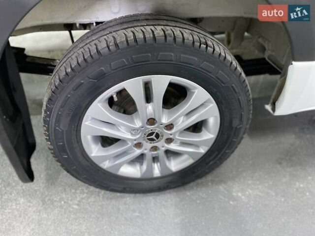 Белый Мерседес Sprinter, объемом двигателя 2.08 л и пробегом 140 тыс. км за 29450 $, фото 23 на Automoto.ua