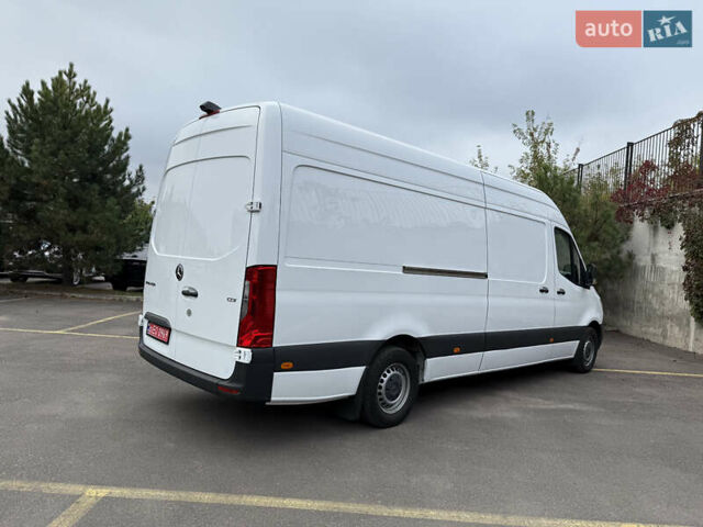 Белый Мерседес Sprinter, объемом двигателя 2 л и пробегом 240 тыс. км за 25999 $, фото 22 на Automoto.ua