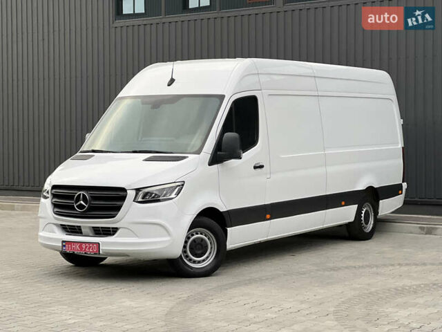 Белый Мерседес Sprinter, объемом двигателя 2.2 л и пробегом 253 тыс. км за 24700 $, фото 13 на Automoto.ua
