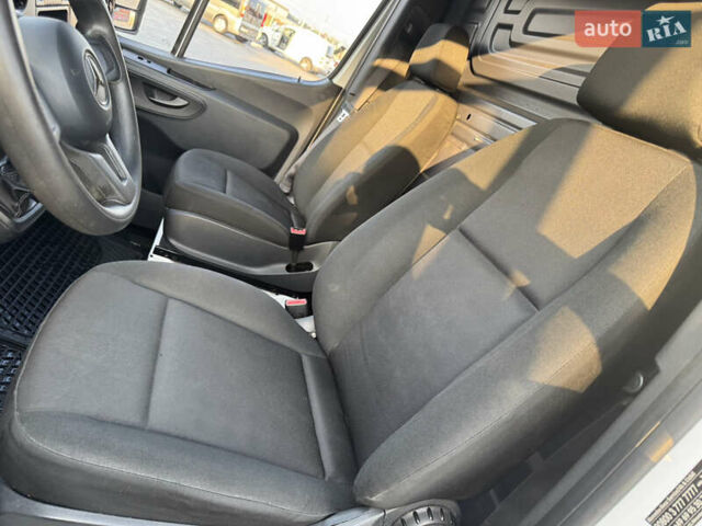 Білий Мерседес Sprinter, об'ємом двигуна 2.14 л та пробігом 332 тис. км за 21863 $, фото 39 на Automoto.ua