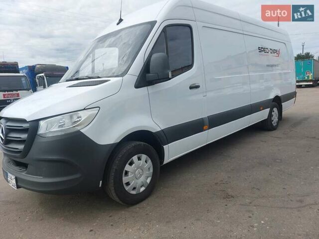 Білий Мерседес Sprinter, об'ємом двигуна 2.14 л та пробігом 290 тис. км за 28865 $, фото 1 на Automoto.ua
