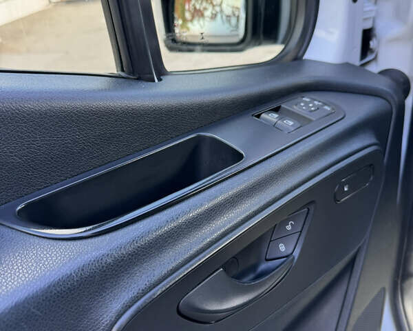 Белый Мерседес Sprinter, объемом двигателя 2 л и пробегом 70 тыс. км за 22400 $, фото 13 на Automoto.ua