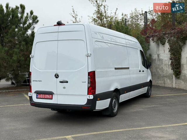 Белый Мерседес Sprinter, объемом двигателя 2 л и пробегом 240 тыс. км за 25999 $, фото 15 на Automoto.ua