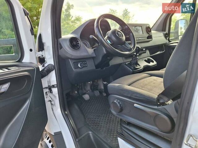 Белый Мерседес Sprinter, объемом двигателя 2.99 л и пробегом 220 тыс. км за 39800 $, фото 25 на Automoto.ua