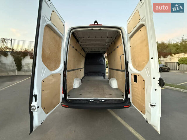 Белый Мерседес Sprinter, объемом двигателя 2 л и пробегом 240 тыс. км за 25999 $, фото 61 на Automoto.ua