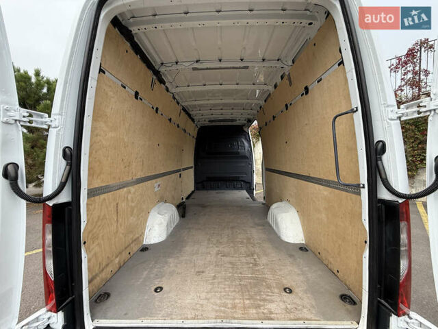 Белый Мерседес Sprinter, объемом двигателя 2 л и пробегом 240 тыс. км за 25999 $, фото 71 на Automoto.ua