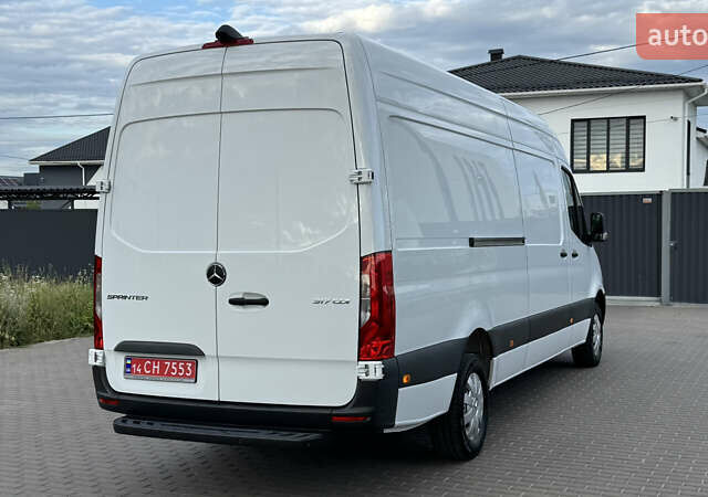 Белый Мерседес Sprinter, объемом двигателя 1.95 л и пробегом 241 тыс. км за 25900 $, фото 6 на Automoto.ua