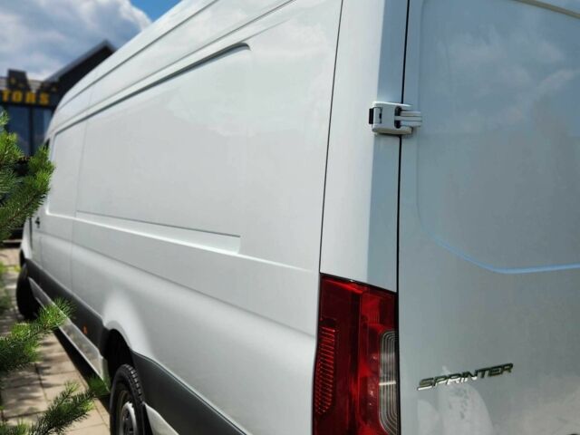 Білий Мерседес Sprinter, об'ємом двигуна 2.1 л та пробігом 47 тис. км за 35000 $, фото 5 на Automoto.ua