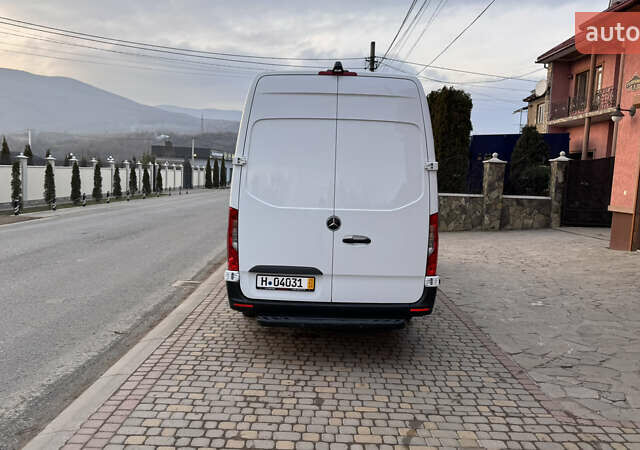 Белый Мерседес Sprinter, объемом двигателя 2.2 л и пробегом 257 тыс. км за 29039 $, фото 46 на Automoto.ua