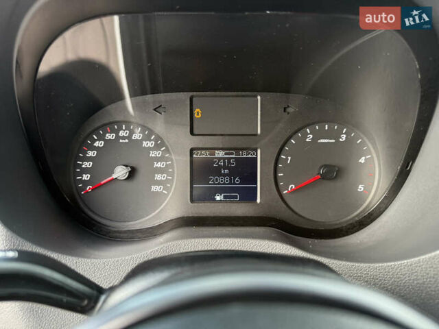 Белый Мерседес Sprinter, объемом двигателя 2.2 л и пробегом 208 тыс. км за 26999 $, фото 49 на Automoto.ua