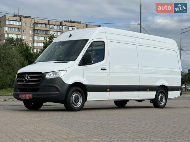 Белый Мерседес Sprinter, объемом двигателя 2.2 л и пробегом 208 тыс. км за 26999 $, фото 11 на Automoto.ua