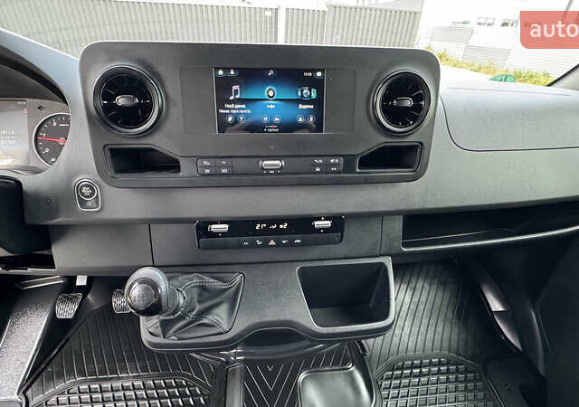 Белый Мерседес Sprinter, объемом двигателя 1.95 л и пробегом 241 тыс. км за 25900 $, фото 46 на Automoto.ua