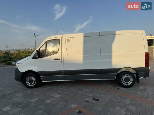 Білий Мерседес Sprinter, об'ємом двигуна 2.14 л та пробігом 332 тис. км за 21863 $, фото 9 на Automoto.ua