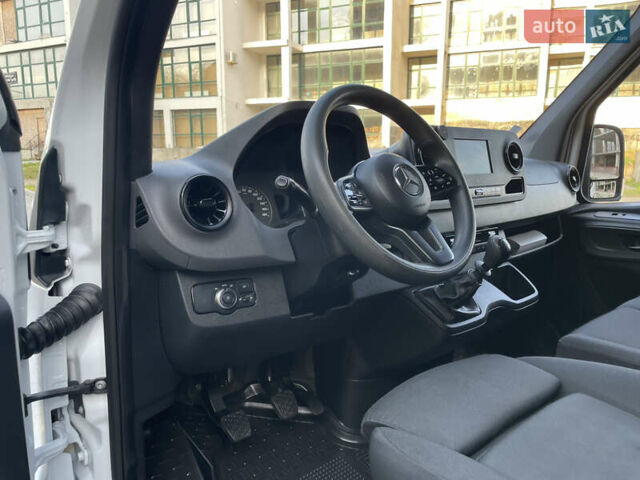 Белый Мерседес Sprinter, объемом двигателя 2.2 л и пробегом 298 тыс. км за 25600 $, фото 41 на Automoto.ua