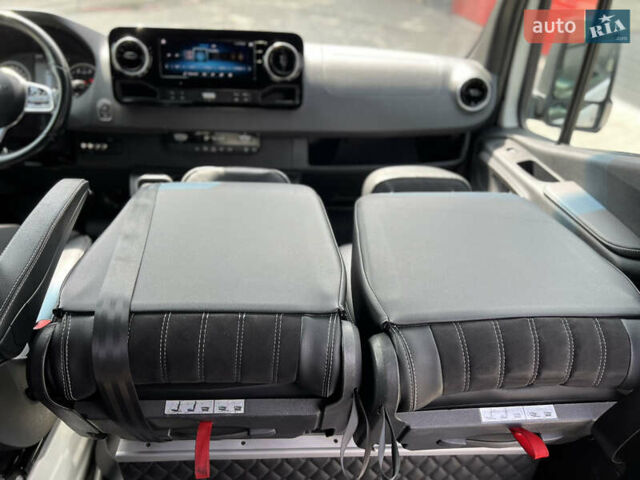 Белый Мерседес Sprinter, объемом двигателя 3 л и пробегом 121 тыс. км за 68715 $, фото 28 на Automoto.ua