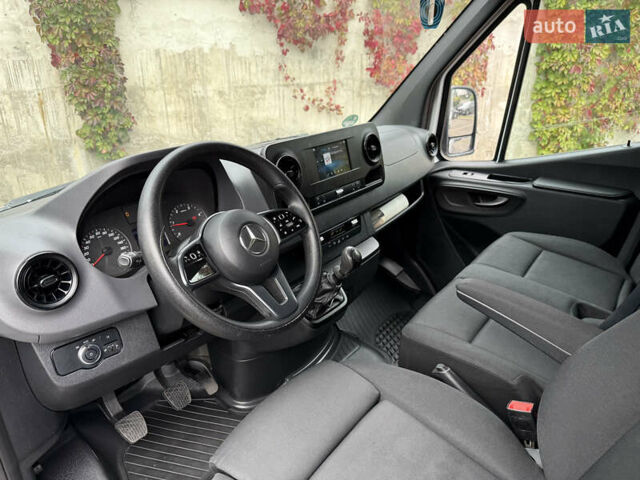 Белый Мерседес Sprinter, объемом двигателя 2 л и пробегом 240 тыс. км за 25999 $, фото 37 на Automoto.ua