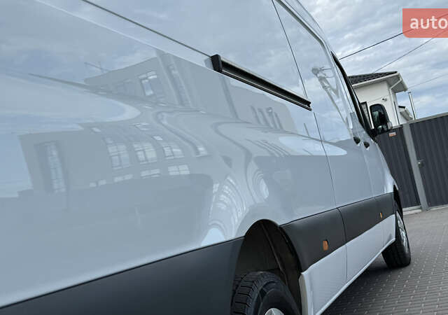 Белый Мерседес Sprinter, объемом двигателя 1.95 л и пробегом 241 тыс. км за 25900 $, фото 17 на Automoto.ua