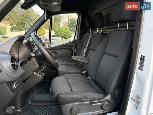 Белый Мерседес Sprinter, объемом двигателя 2 л и пробегом 240 тыс. км за 25999 $, фото 53 на Automoto.ua