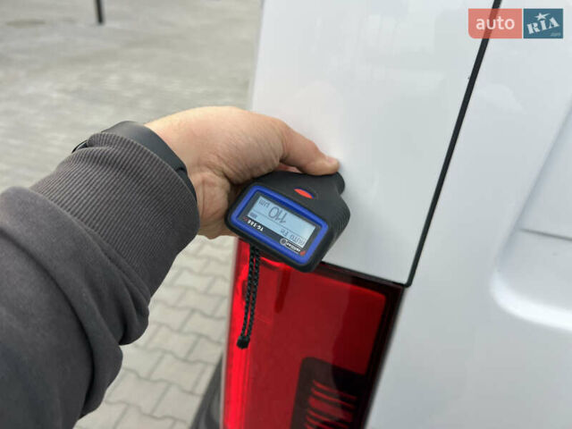 Белый Мерседес Sprinter, объемом двигателя 2.2 л и пробегом 253 тыс. км за 24700 $, фото 189 на Automoto.ua