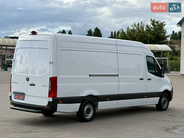 Белый Мерседес Sprinter, объемом двигателя 2.2 л и пробегом 208 тыс. км за 26999 $, фото 14 на Automoto.ua