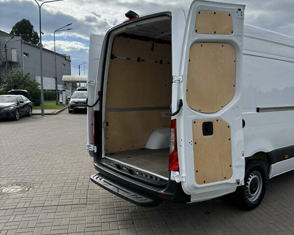 Белый Мерседес Sprinter, объемом двигателя 2.2 л и пробегом 208 тыс. км за 26999 $, фото 94 на Automoto.ua