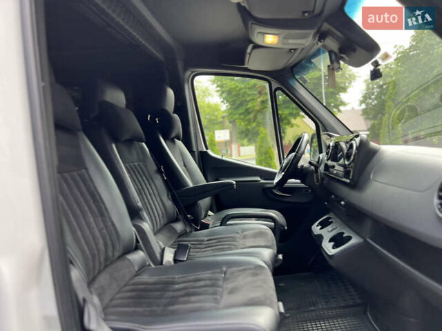 Белый Мерседес Sprinter, объемом двигателя 3 л и пробегом 121 тыс. км за 68715 $, фото 18 на Automoto.ua