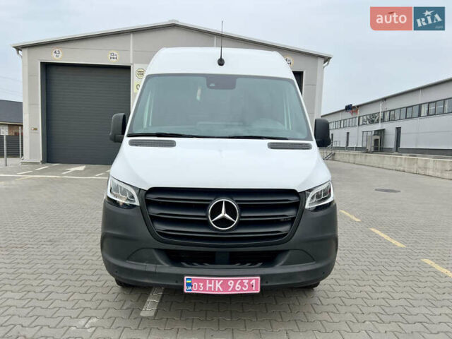 Белый Мерседес Sprinter, объемом двигателя 2.2 л и пробегом 250 тыс. км за 34999 $, фото 1 на Automoto.ua