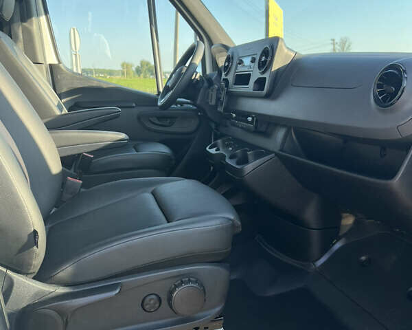 Білий Мерседес Sprinter, об'ємом двигуна 2.99 л та пробігом 136 тис. км за 43000 $, фото 17 на Automoto.ua