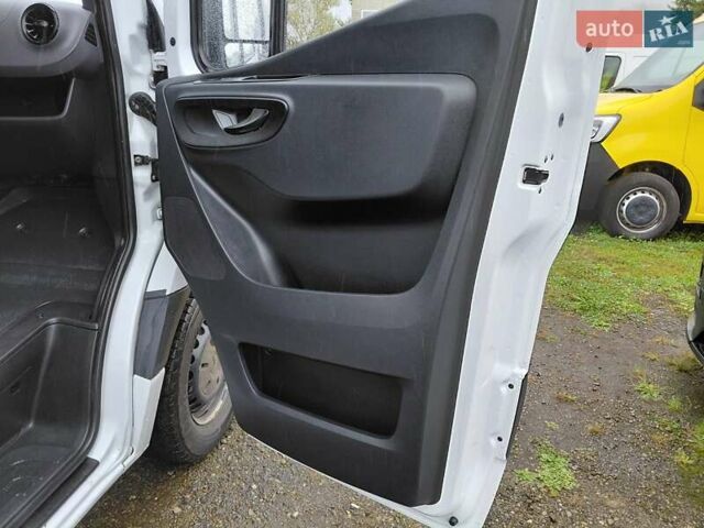 Белый Мерседес Sprinter, объемом двигателя 0 л и пробегом 207 тыс. км за 22600 $, фото 48 на Automoto.ua