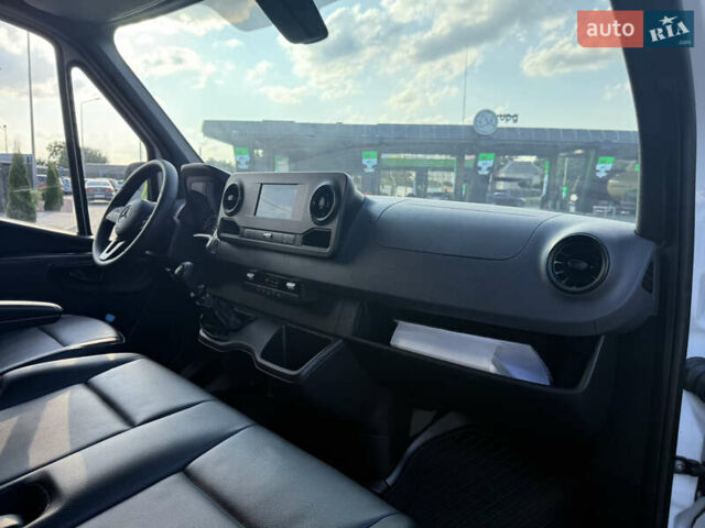 Белый Мерседес Sprinter, объемом двигателя 1.99 л и пробегом 172 тыс. км за 25300 $, фото 57 на Automoto.ua
