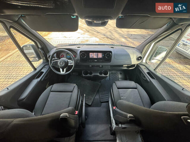 Белый Мерседес Sprinter, объемом двигателя 2.99 л и пробегом 200 тыс. км за 45500 $, фото 5 на Automoto.ua