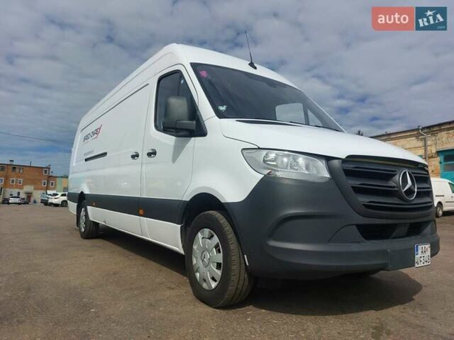 Білий Мерседес Sprinter, об'ємом двигуна 2.14 л та пробігом 290 тис. км за 28865 $, фото 6 на Automoto.ua