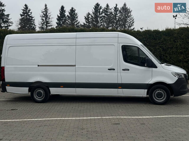 Белый Мерседес Sprinter, объемом двигателя 2.2 л и пробегом 285 тыс. км за 27000 $, фото 10 на Automoto.ua