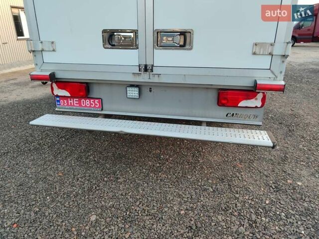 Белый Мерседес Sprinter, объемом двигателя 2.1 л и пробегом 300 тыс. км за 26400 $, фото 9 на Automoto.ua