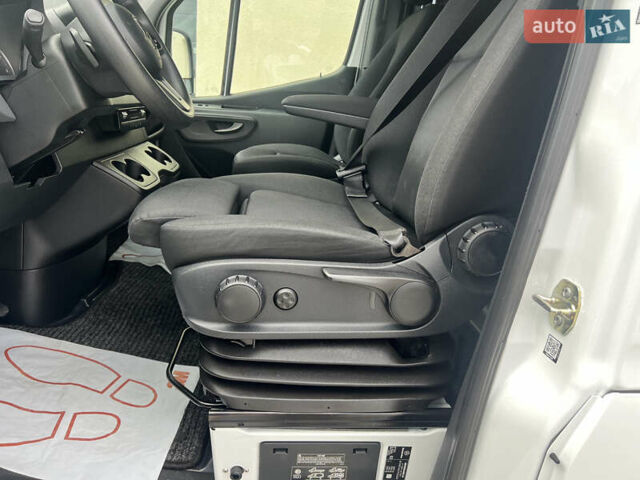 Белый Мерседес Sprinter, объемом двигателя 2 л и пробегом 246 тыс. км за 26650 $, фото 34 на Automoto.ua