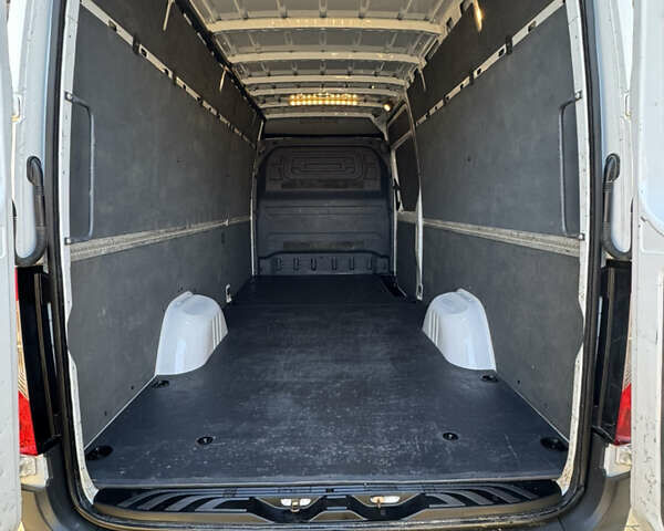 Белый Мерседес Sprinter, объемом двигателя 3 л и пробегом 222 тыс. км за 40300 $, фото 16 на Automoto.ua