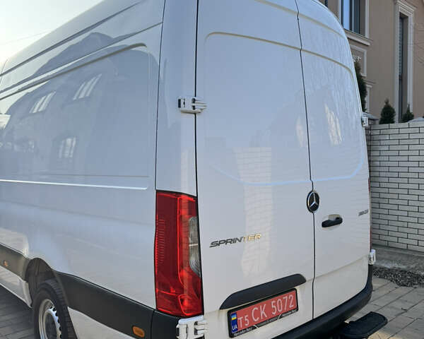 Белый Мерседес Sprinter, объемом двигателя 3 л и пробегом 222 тыс. км за 40300 $, фото 10 на Automoto.ua