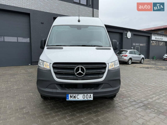Белый Мерседес Sprinter, объемом двигателя 1.99 л и пробегом 171 тыс. км за 24900 $, фото 1 на Automoto.ua