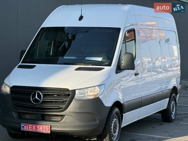 Белый Мерседес Sprinter, объемом двигателя 2.2 л и пробегом 198 тыс. км за 23950 $, фото 2 на Automoto.ua