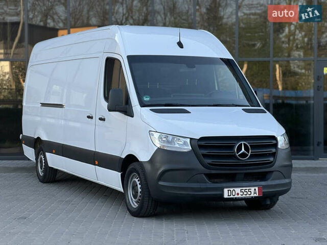Белый Мерседес Sprinter, объемом двигателя 2.14 л и пробегом 203 тыс. км за 27500 $, фото 1 на Automoto.ua