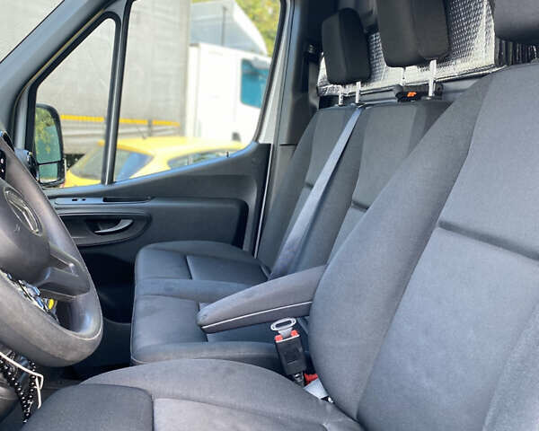 Білий Мерседес Sprinter, об'ємом двигуна 2.14 л та пробігом 348 тис. км за 24200 $, фото 18 на Automoto.ua