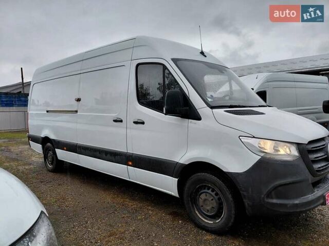 Белый Мерседес Sprinter, объемом двигателя 0 л и пробегом 207 тыс. км за 22600 $, фото 68 на Automoto.ua