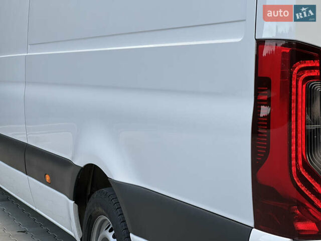 Белый Мерседес Sprinter, объемом двигателя 2.2 л и пробегом 253 тыс. км за 24700 $, фото 68 на Automoto.ua